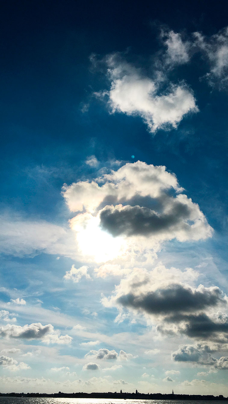 Photographie du ciel, vue sur Marennes, Oléron.